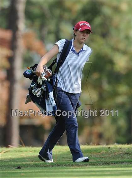 Thumbnail 1 in NCHSAA 4A Championships (Day 1) photogallery.