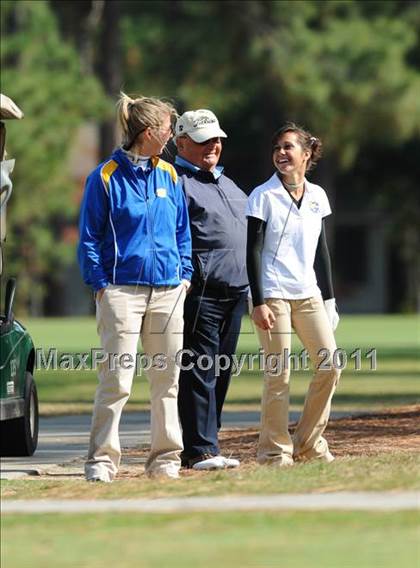 Thumbnail 2 in NCHSAA 4A Championships (Day 1) photogallery.