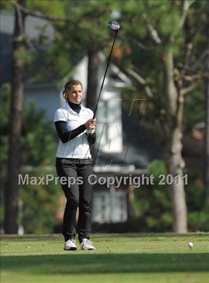 Thumbnail 1 in NCHSAA 4A Championships (Day 1) photogallery.