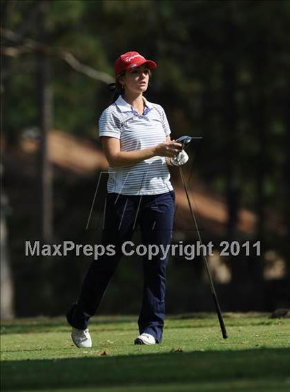 Thumbnail 1 in NCHSAA 4A Championships (Day 1) photogallery.