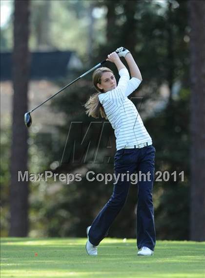 Thumbnail 1 in NCHSAA 4A Championships (Day 1) photogallery.