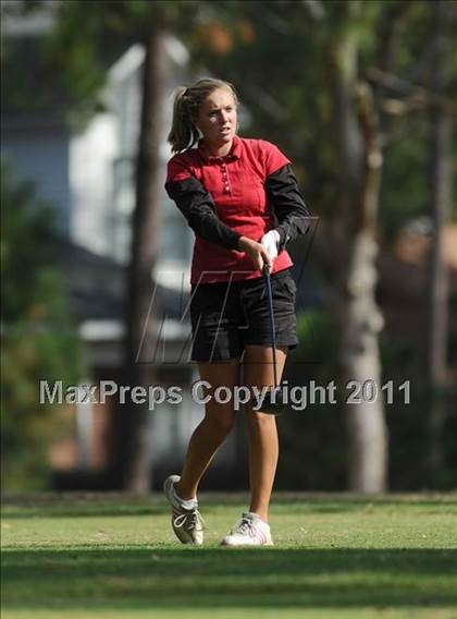 Thumbnail 1 in NCHSAA 4A Championships (Day 1) photogallery.