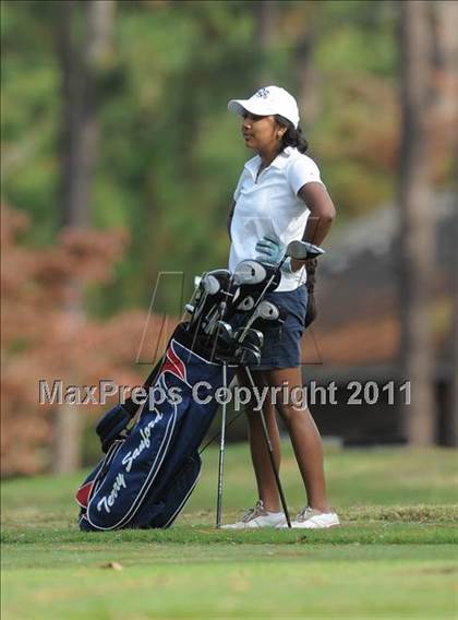 Thumbnail 3 in NCHSAA 4A Championships (Day 1) photogallery.