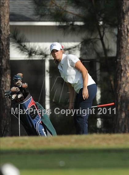 Thumbnail 1 in NCHSAA 4A Championships (Day 1) photogallery.