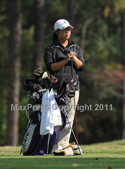 Thumbnail 1 in NCHSAA 4A Championships (Day 1) photogallery.