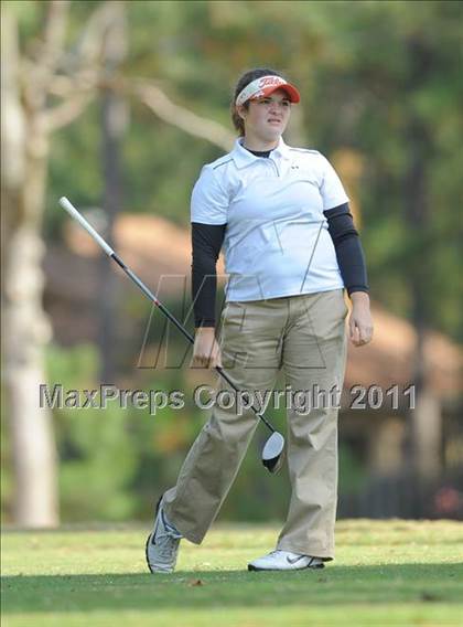 Thumbnail 1 in NCHSAA 4A Championships (Day 1) photogallery.