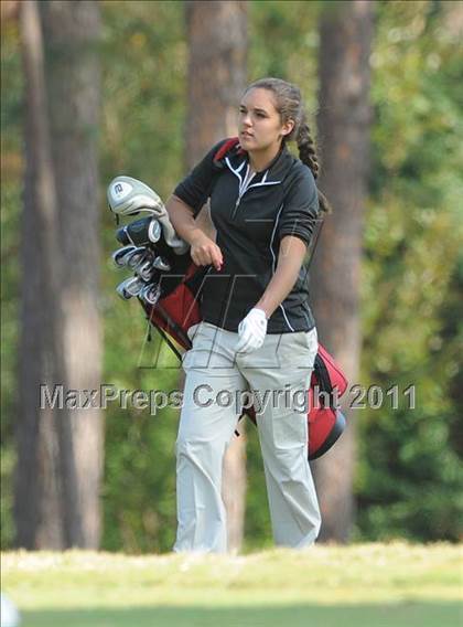 Thumbnail 1 in NCHSAA 4A Championships (Day 1) photogallery.
