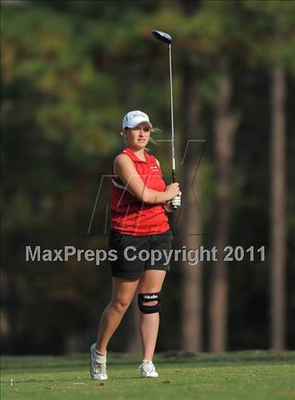 Thumbnail 1 in NCHSAA 4A Championships (Day 1) photogallery.