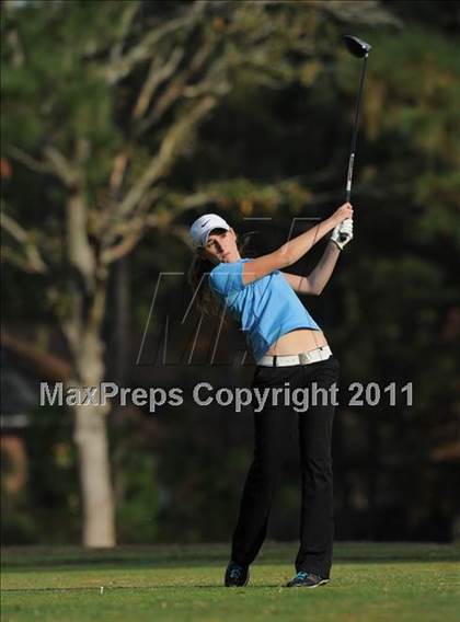 Thumbnail 3 in NCHSAA 4A Championships (Day 1) photogallery.