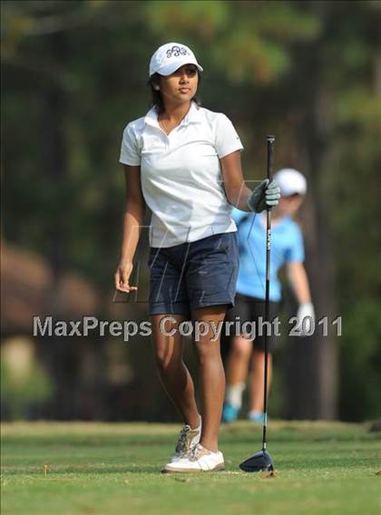 Thumbnail 1 in NCHSAA 4A Championships (Day 1) photogallery.