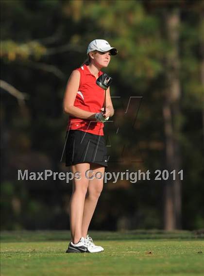 Thumbnail 2 in NCHSAA 4A Championships (Day 1) photogallery.