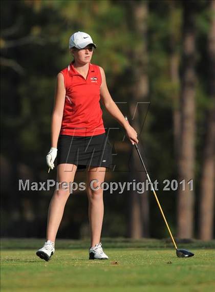 Thumbnail 2 in NCHSAA 4A Championships (Day 1) photogallery.