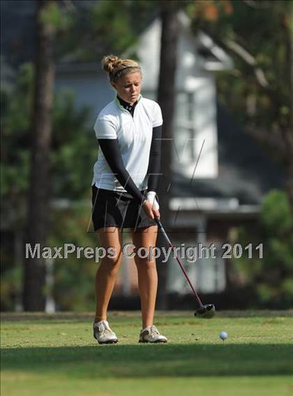 Thumbnail 2 in NCHSAA 4A Championships (Day 1) photogallery.