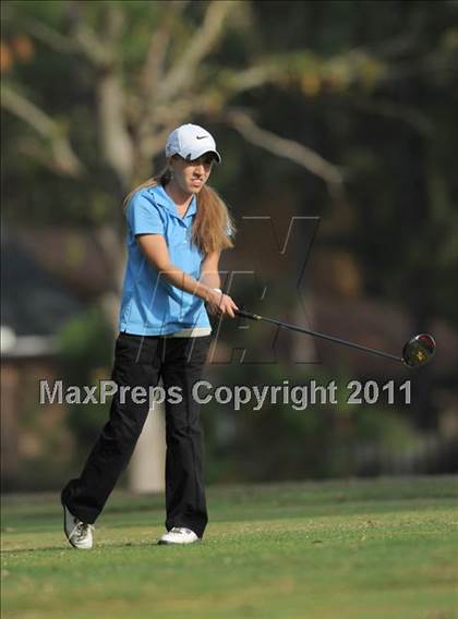 Thumbnail 2 in NCHSAA 4A Championships (Day 1) photogallery.