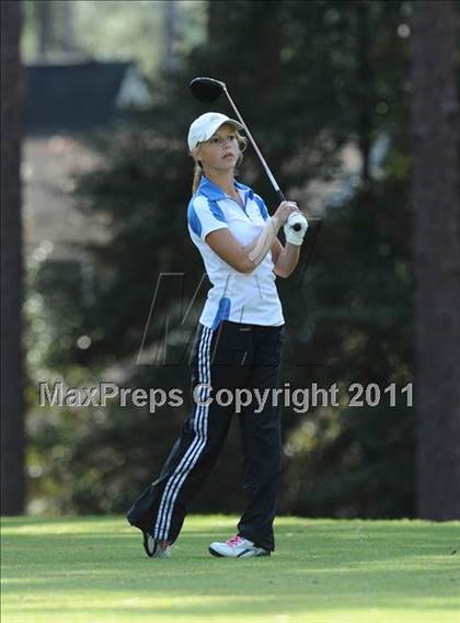 Thumbnail 2 in NCHSAA 4A Championships (Day 1) photogallery.