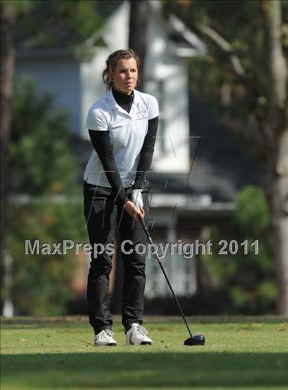 Thumbnail 1 in NCHSAA 4A Championships (Day 1) photogallery.