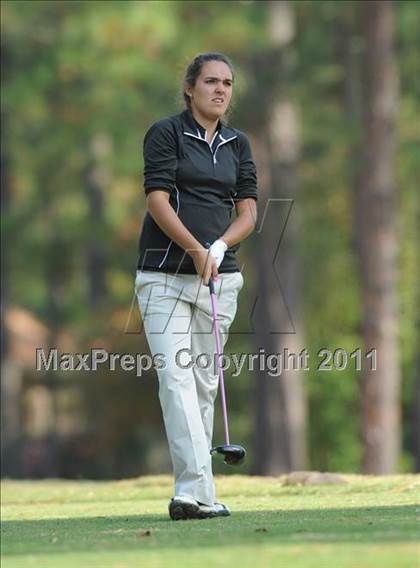 Thumbnail 1 in NCHSAA 4A Championships (Day 1) photogallery.