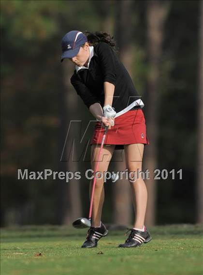 Thumbnail 1 in NCHSAA 4A Championships (Day 1) photogallery.