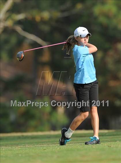 Thumbnail 1 in NCHSAA 4A Championships (Day 1) photogallery.