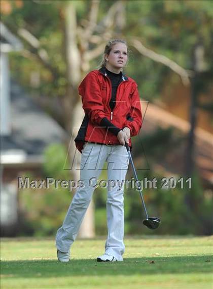 Thumbnail 1 in NCHSAA 4A Championships (Day 1) photogallery.