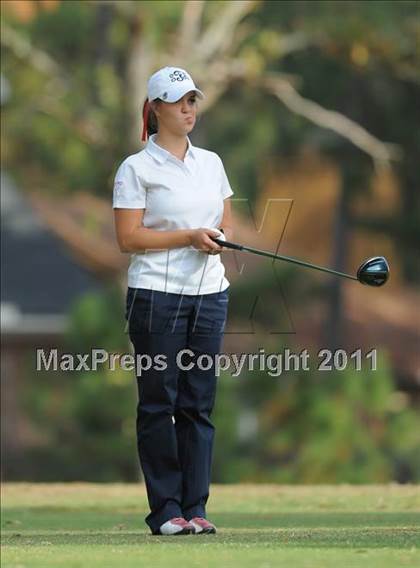 Thumbnail 1 in NCHSAA 4A Championships (Day 1) photogallery.