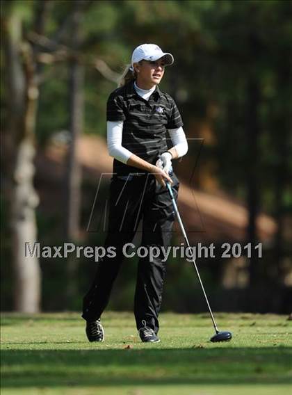 Thumbnail 2 in NCHSAA 4A Championships (Day 1) photogallery.