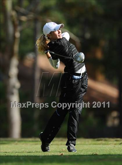 Thumbnail 1 in NCHSAA 4A Championships (Day 1) photogallery.