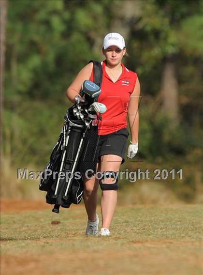 Thumbnail 1 in NCHSAA 4A Championships (Day 1) photogallery.