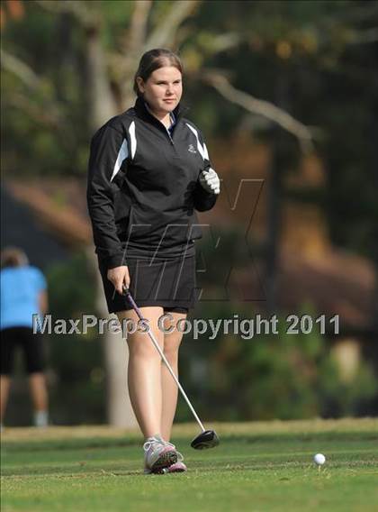Thumbnail 1 in NCHSAA 4A Championships (Day 1) photogallery.