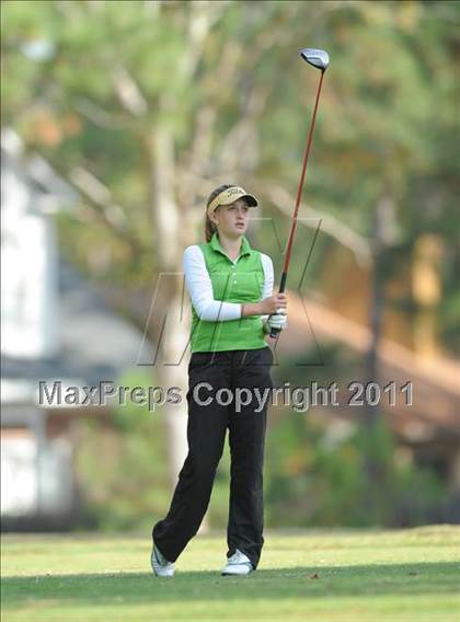 Thumbnail 1 in NCHSAA 4A Championships (Day 1) photogallery.