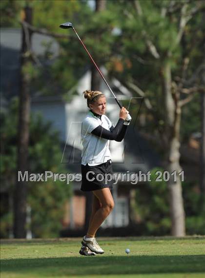 Thumbnail 1 in NCHSAA 4A Championships (Day 1) photogallery.
