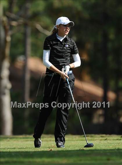 Thumbnail 2 in NCHSAA 4A Championships (Day 1) photogallery.