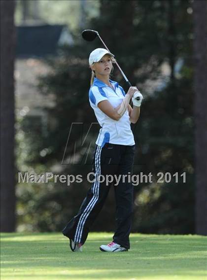 Thumbnail 1 in NCHSAA 4A Championships (Day 1) photogallery.