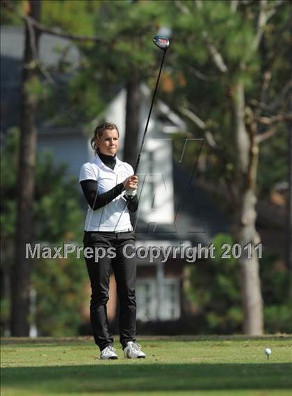 Thumbnail 3 in NCHSAA 4A Championships (Day 1) photogallery.