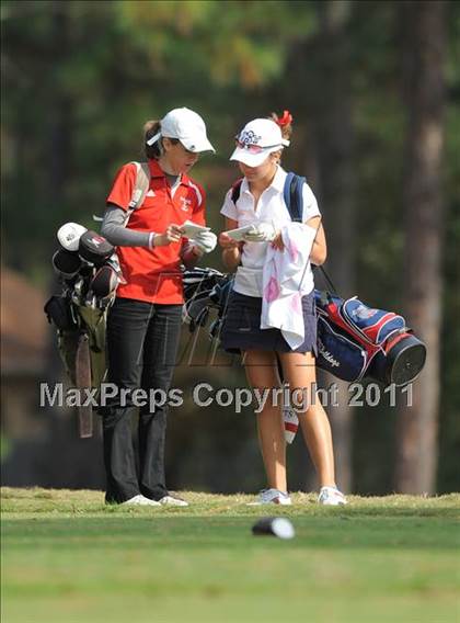Thumbnail 3 in NCHSAA 4A Championships (Day 1) photogallery.