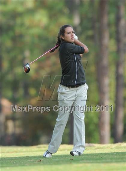 Thumbnail 1 in NCHSAA 4A Championships (Day 1) photogallery.