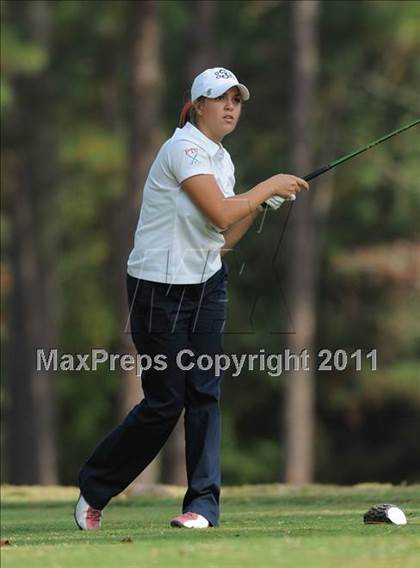 Thumbnail 1 in NCHSAA 4A Championships (Day 1) photogallery.