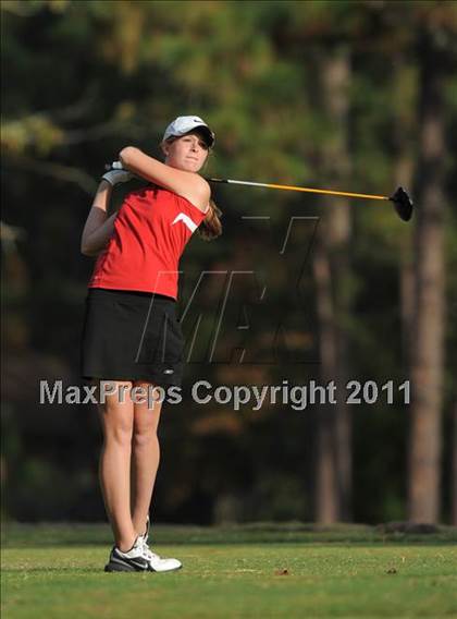 Thumbnail 2 in NCHSAA 4A Championships (Day 1) photogallery.