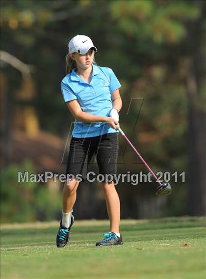 Thumbnail 2 in NCHSAA 4A Championships (Day 1) photogallery.
