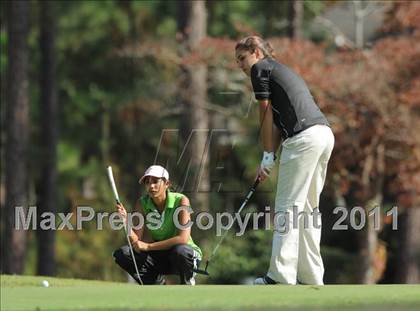Thumbnail 1 in NCHSAA 4A Championships (Day 1) photogallery.