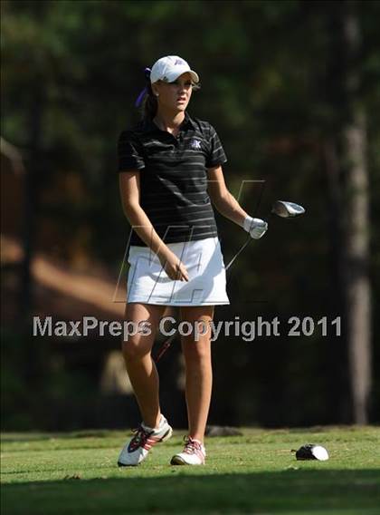 Thumbnail 1 in NCHSAA 4A Championships (Day 1) photogallery.