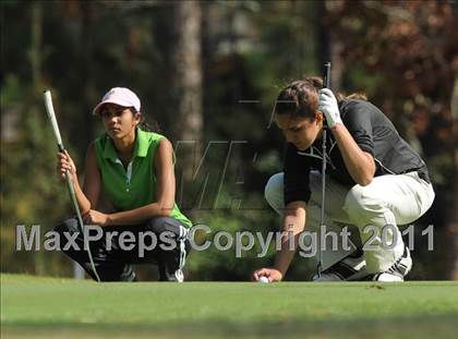 Thumbnail 1 in NCHSAA 4A Championships (Day 1) photogallery.