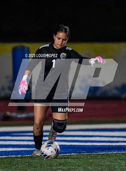 Thumbnail 3 in Alhambra @ Charter Oak photogallery.