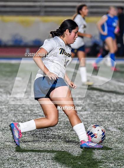 Thumbnail 1 in Alhambra @ Charter Oak photogallery.