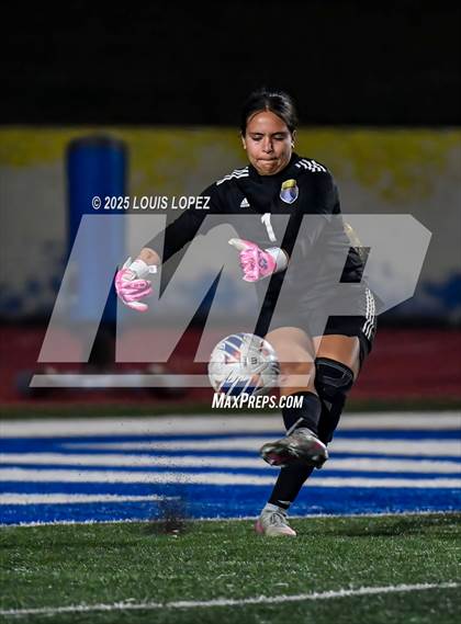 Thumbnail 2 in Alhambra @ Charter Oak photogallery.