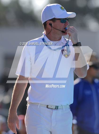 Thumbnail 2 in Soquel vs. Clovis (CIF NorCal Regional D2 Final) photogallery.