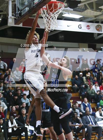 Thumbnail 3 in IMG Academy vs. Westtown (Spalding Hoophall Classic) photogallery.