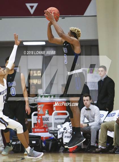 Thumbnail 3 in IMG Academy vs. Westtown (Spalding Hoophall Classic) photogallery.