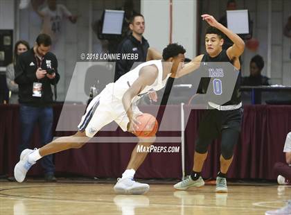 Thumbnail 3 in IMG Academy vs. Westtown (Spalding Hoophall Classic) photogallery.