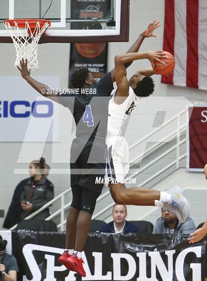 Thumbnail 1 in IMG Academy vs. Westtown (Spalding Hoophall Classic) photogallery.